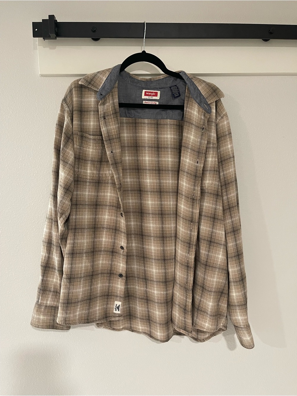 Wrangler Brown Plaid Shirt with Contrast Collar